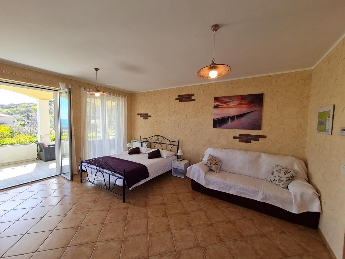 Apartman En Mošćenička Draga Buitenkant foto