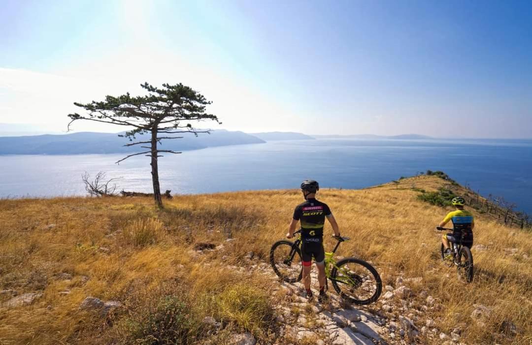 Apartman En Mošćenička Draga Buitenkant foto