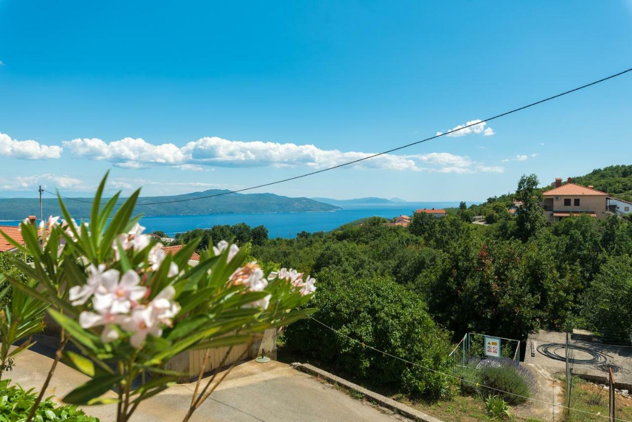 Apartman En Mošćenička Draga Buitenkant foto