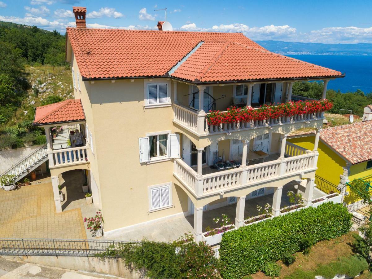 Apartman En Mošćenička Draga Buitenkant foto